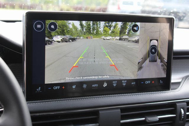 New 2023 Lincoln Corsair AWD w/ Equipment Group 101A image 24