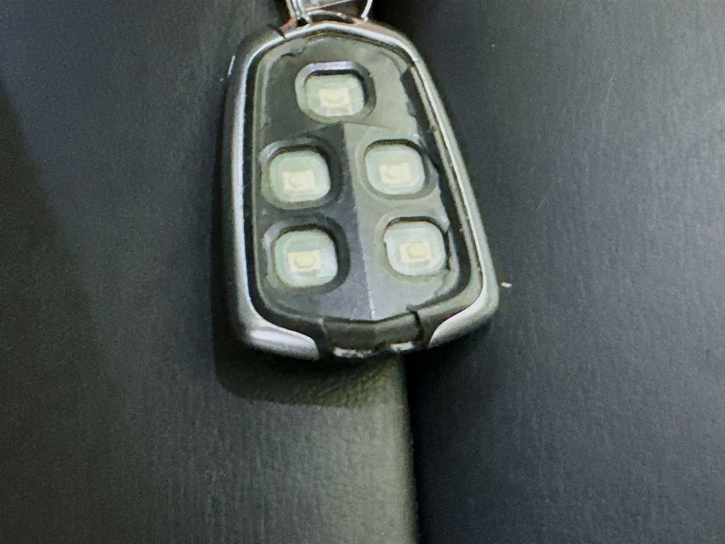 Used 2019 Cadillac XT4 Premium Luxury image 35