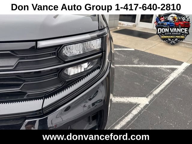 Used 2025 Ford Expedition Active image 40