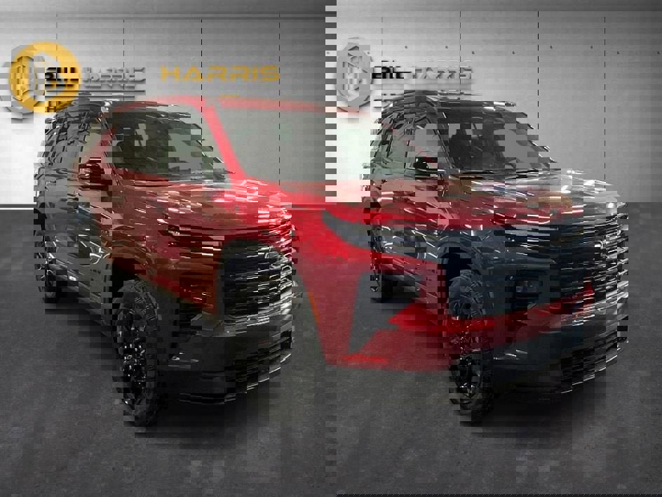 New 2026 Chevrolet Traverse LT w/ Midnight/Sport Edition image 9