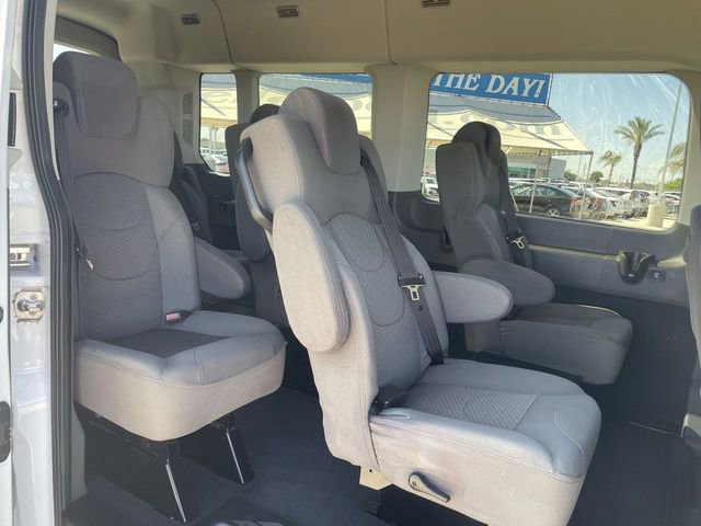 Used 2020 Ford Transit 350 XLT image 25
