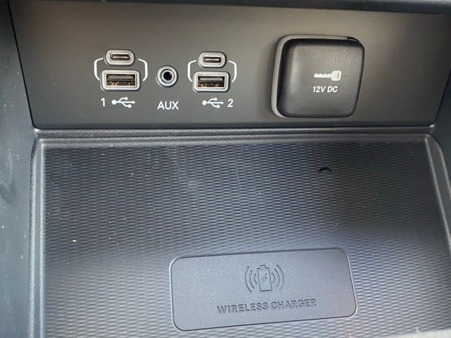 New 2025 Jeep Grand Cherokee Altitude image 22