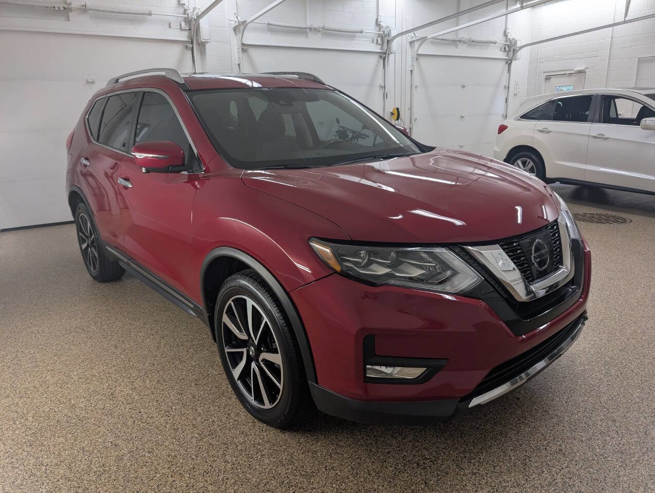 Used 2017 Nissan Rogue AWD image 5