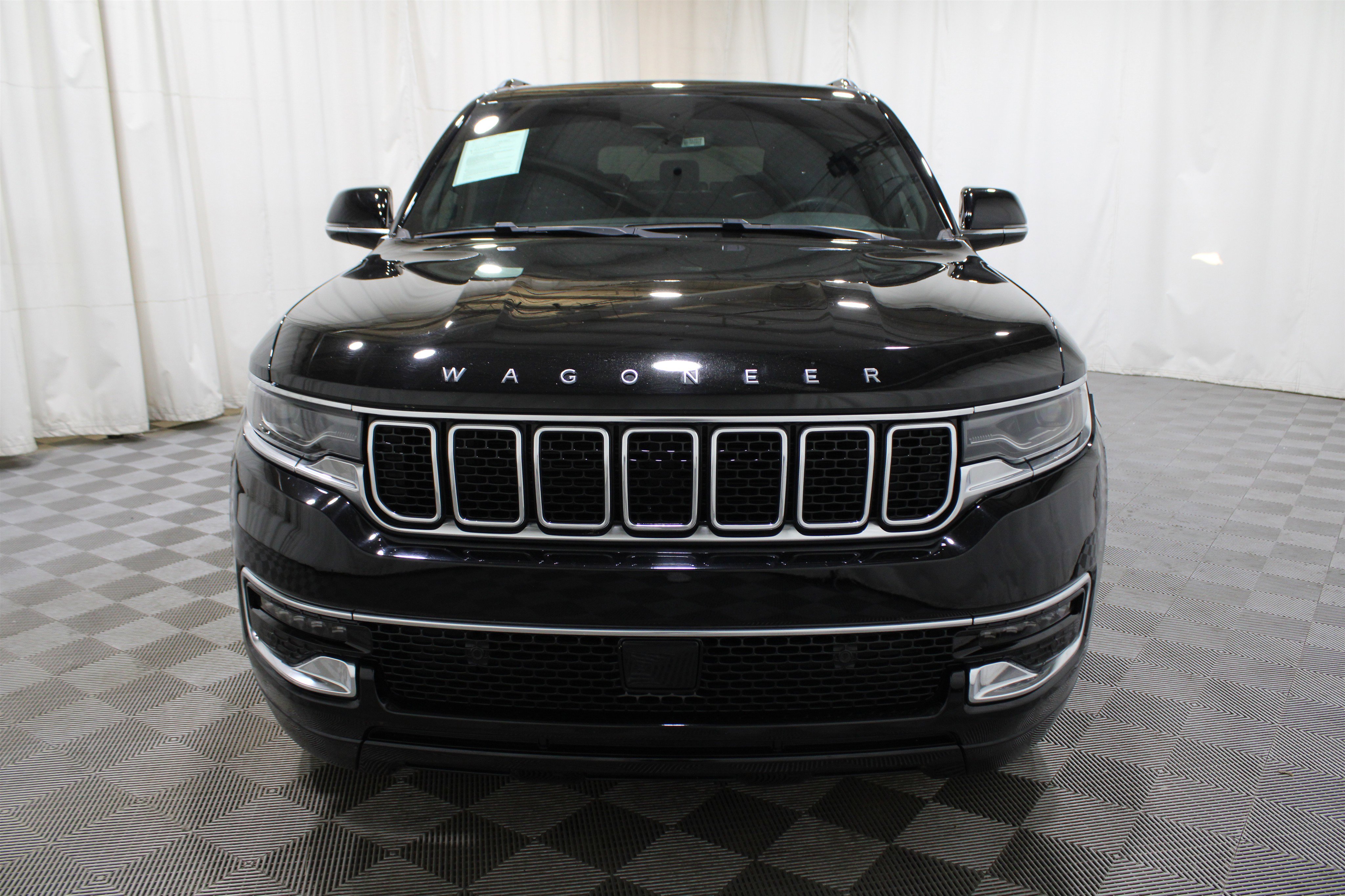 Used 2023 Jeep Wagoneer 4WD w/ Premium Group I image 41