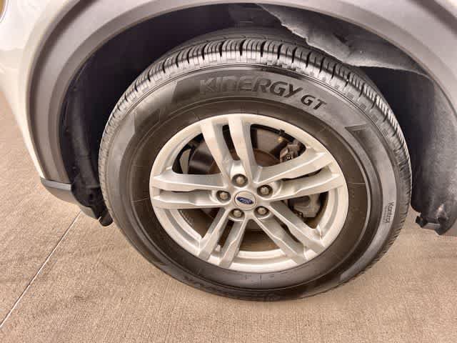 Used 2023 Ford Explorer XLT RWD image 9
