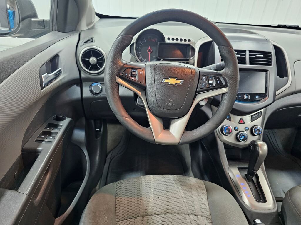 Used 2013 Chevrolet Sonic LT image 13