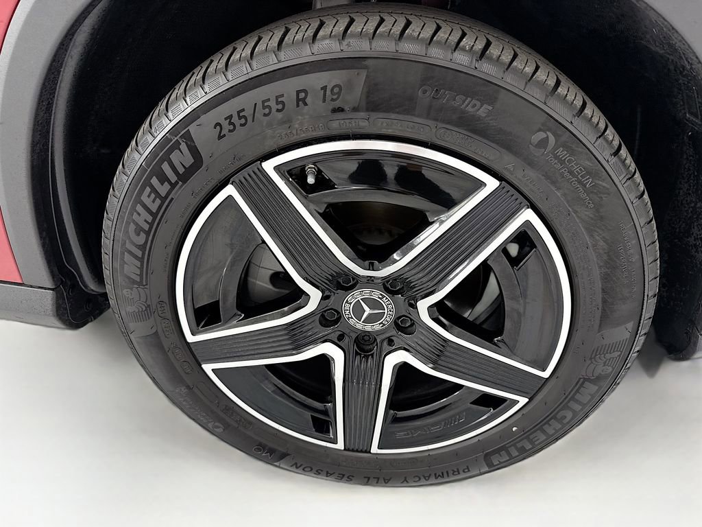 Certified 2026 Mercedes-Benz GLC 300 4MATIC image 31
