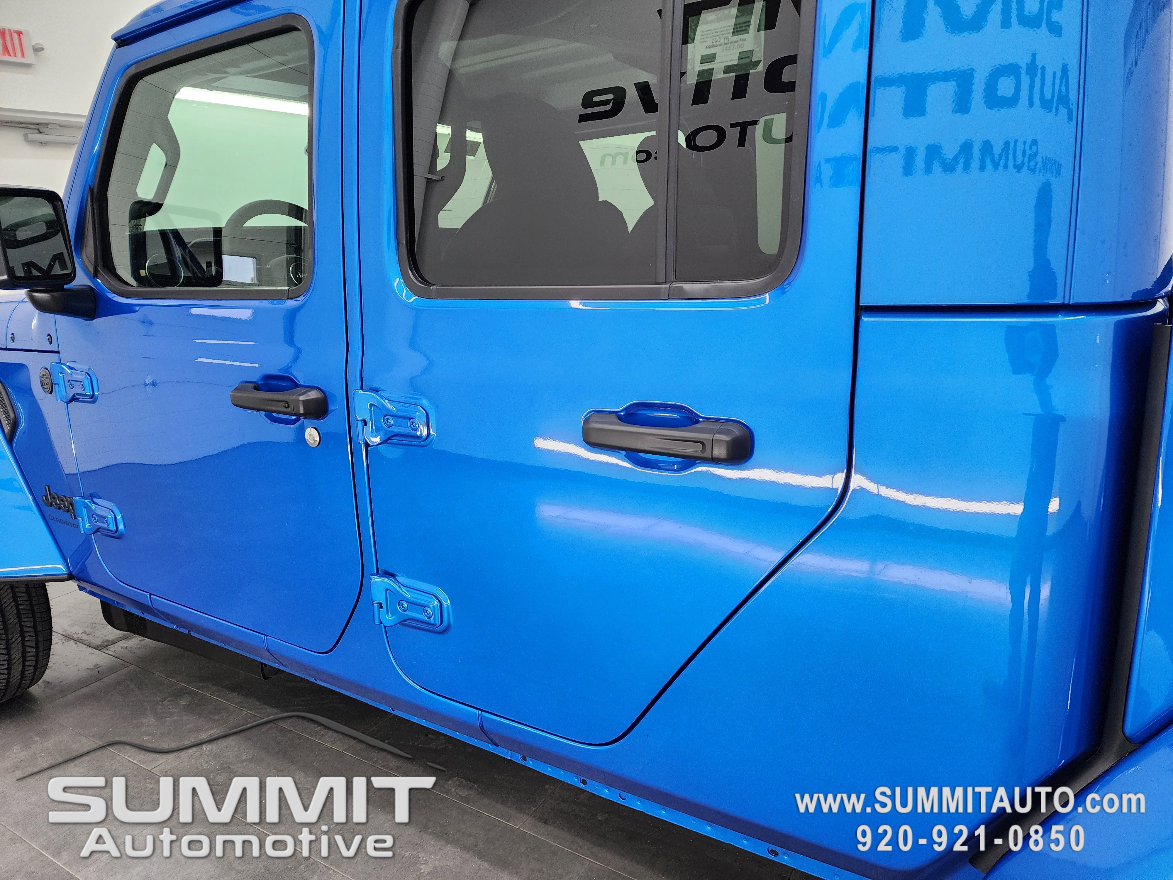 New 2026 Jeep Gladiator Sahara image 29