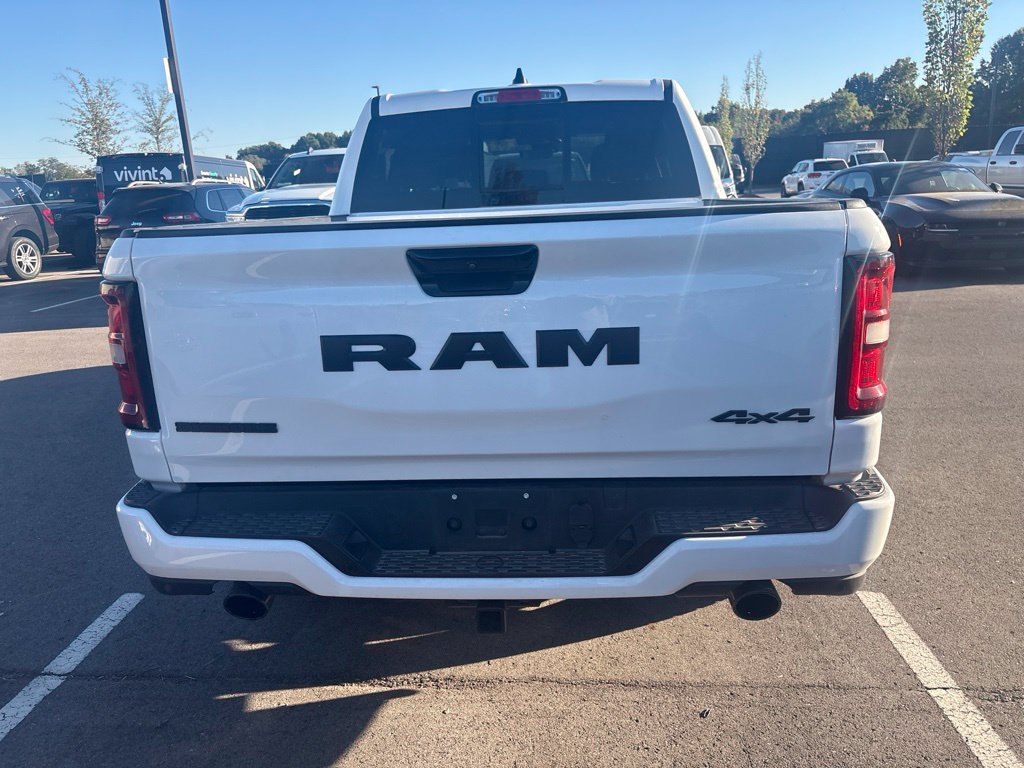 New 2026 RAM 1500 Big Horn AWD/4WD image 9