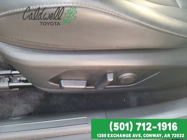 Used 2023 Hyundai Elantra Limited image 12