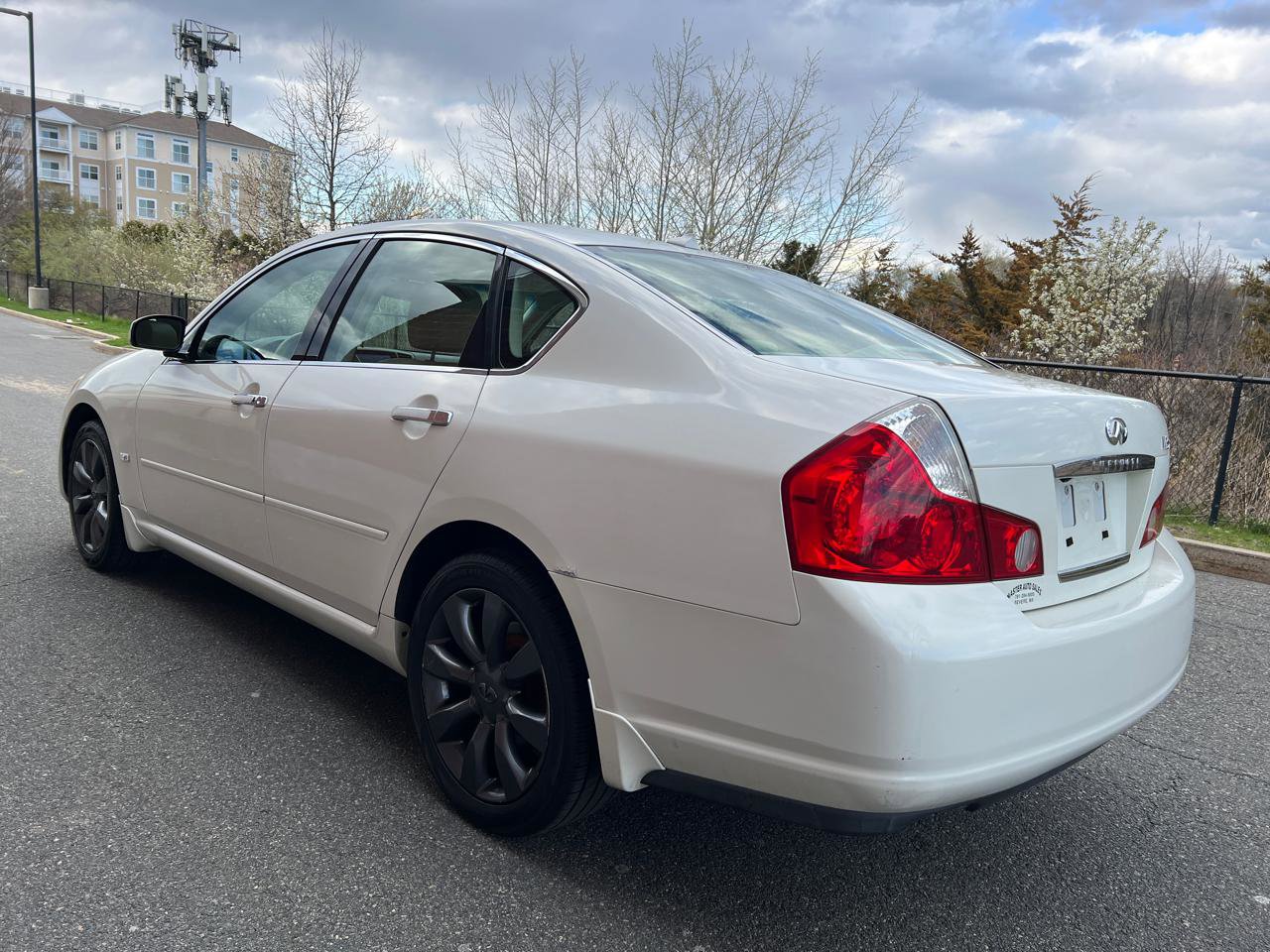 Used 2007 INFINITI M35 x w/ Technology Pkg AWD/4WD image 7