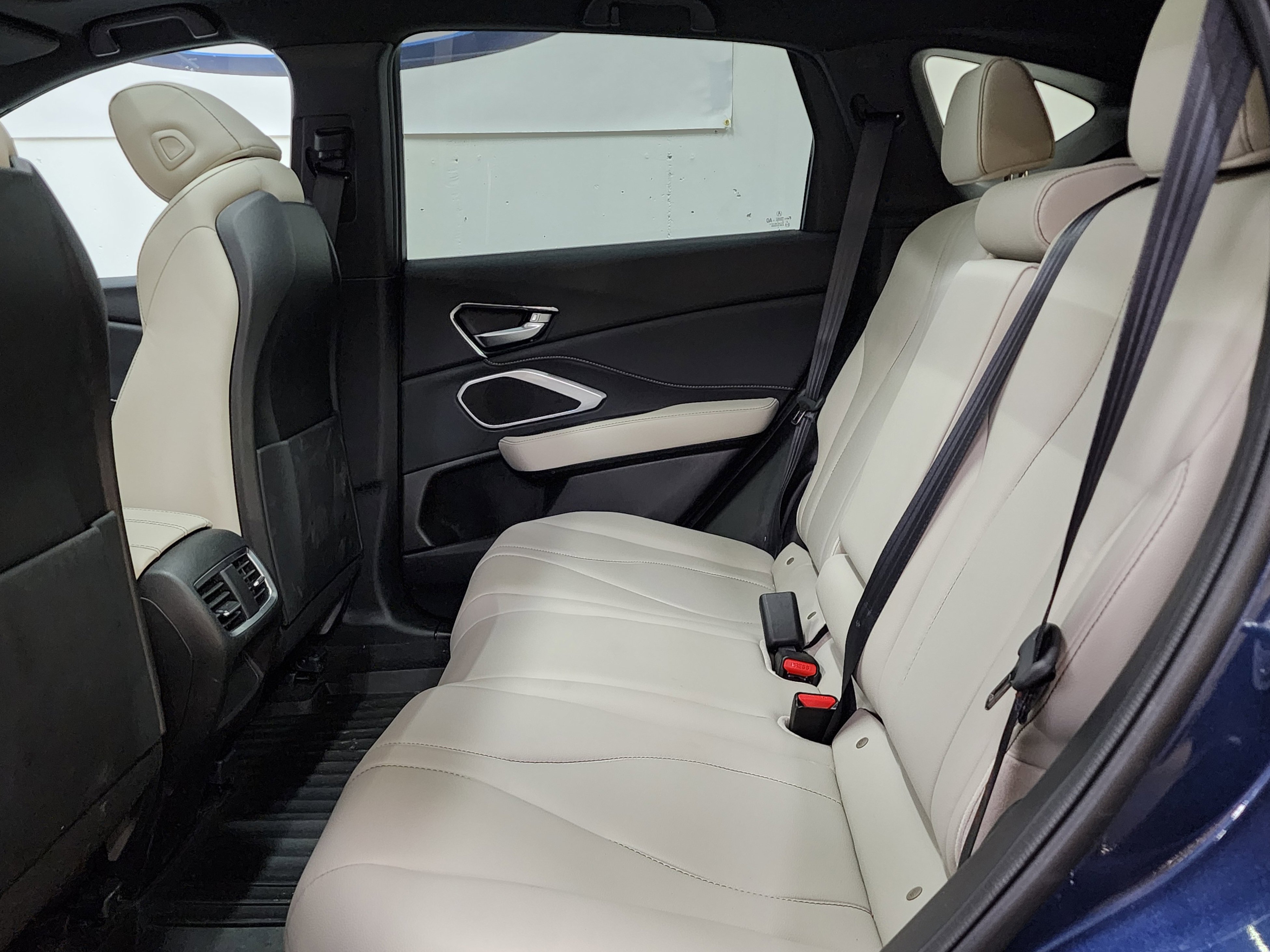 Certified 2025 Acura RDX SH-AWD image 16