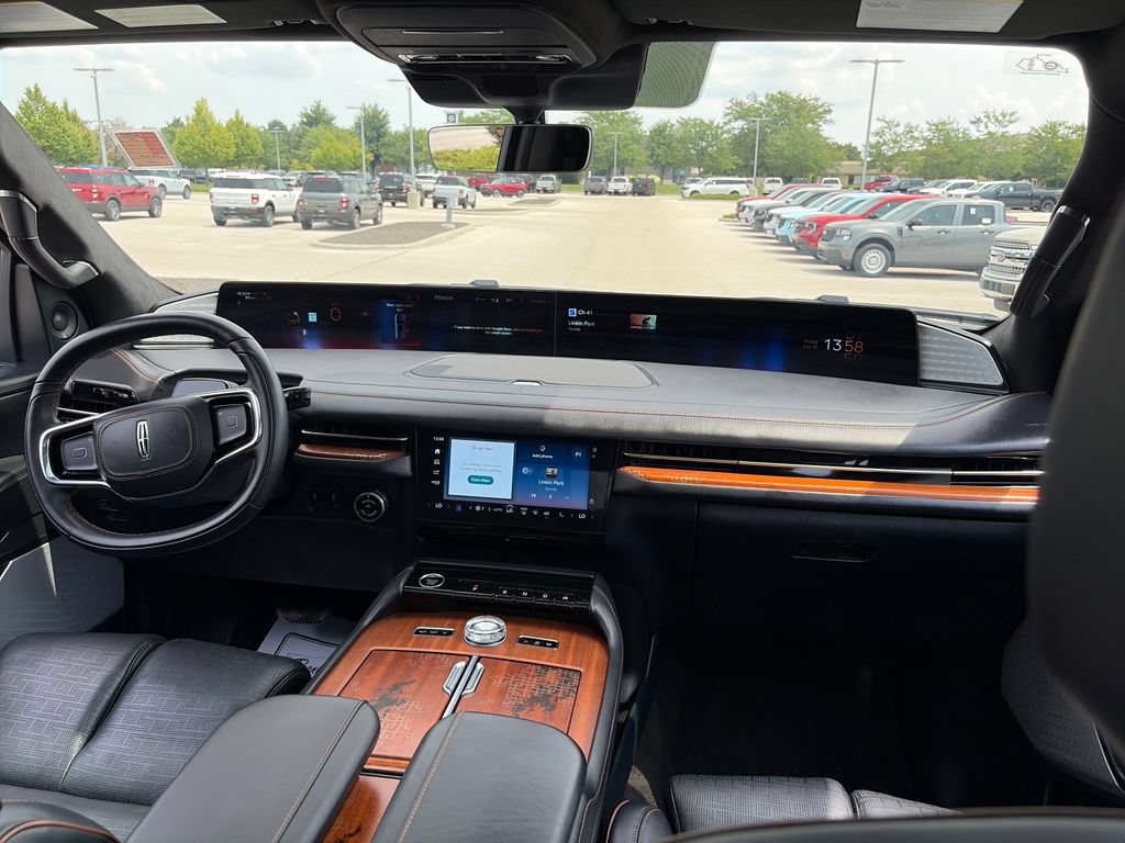 Used 2025 Lincoln Navigator L Black Label AWD/4WD image 41