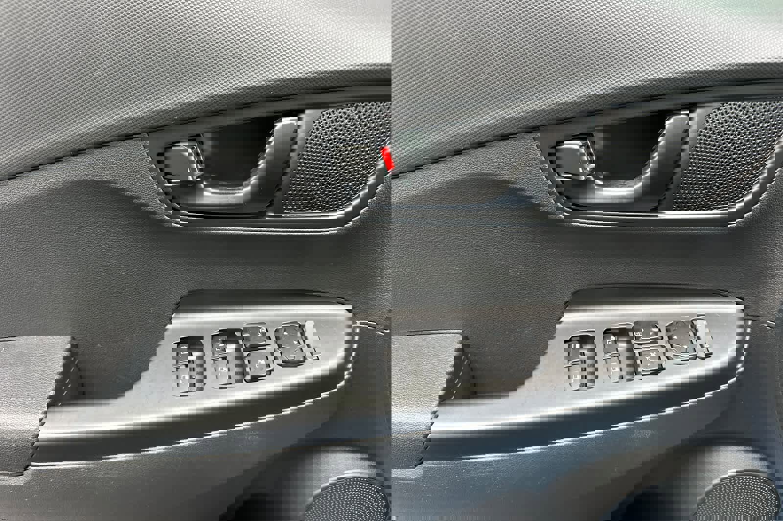 Used 2022 Hyundai Kona N Line w/ Tech Package image 12