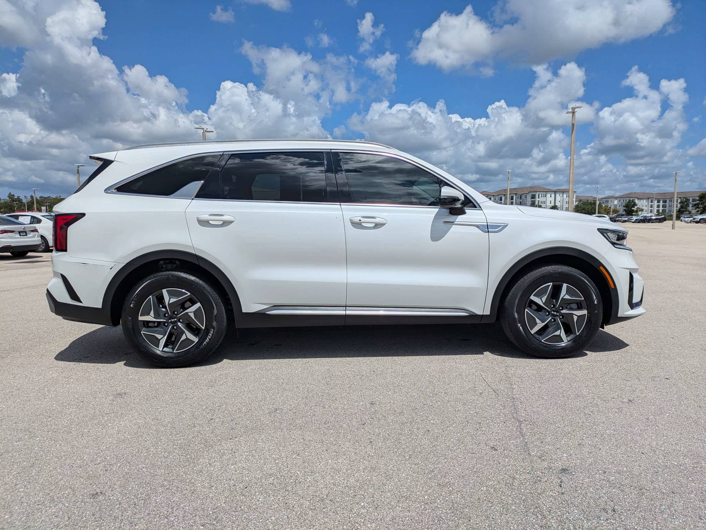 Certified 2023 Kia Sorento EX FWD image 4