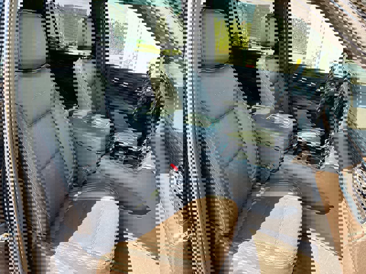 Used 2022 GMC Yukon XL Denali image 29