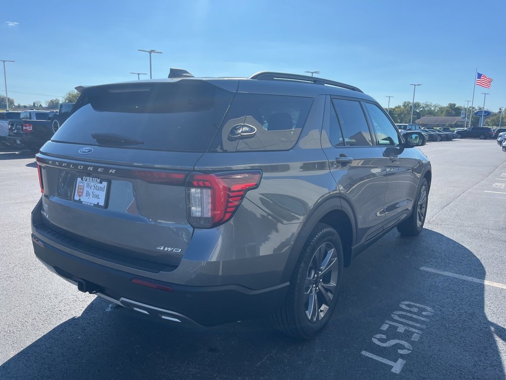 New 2026 Ford Explorer Active image 5