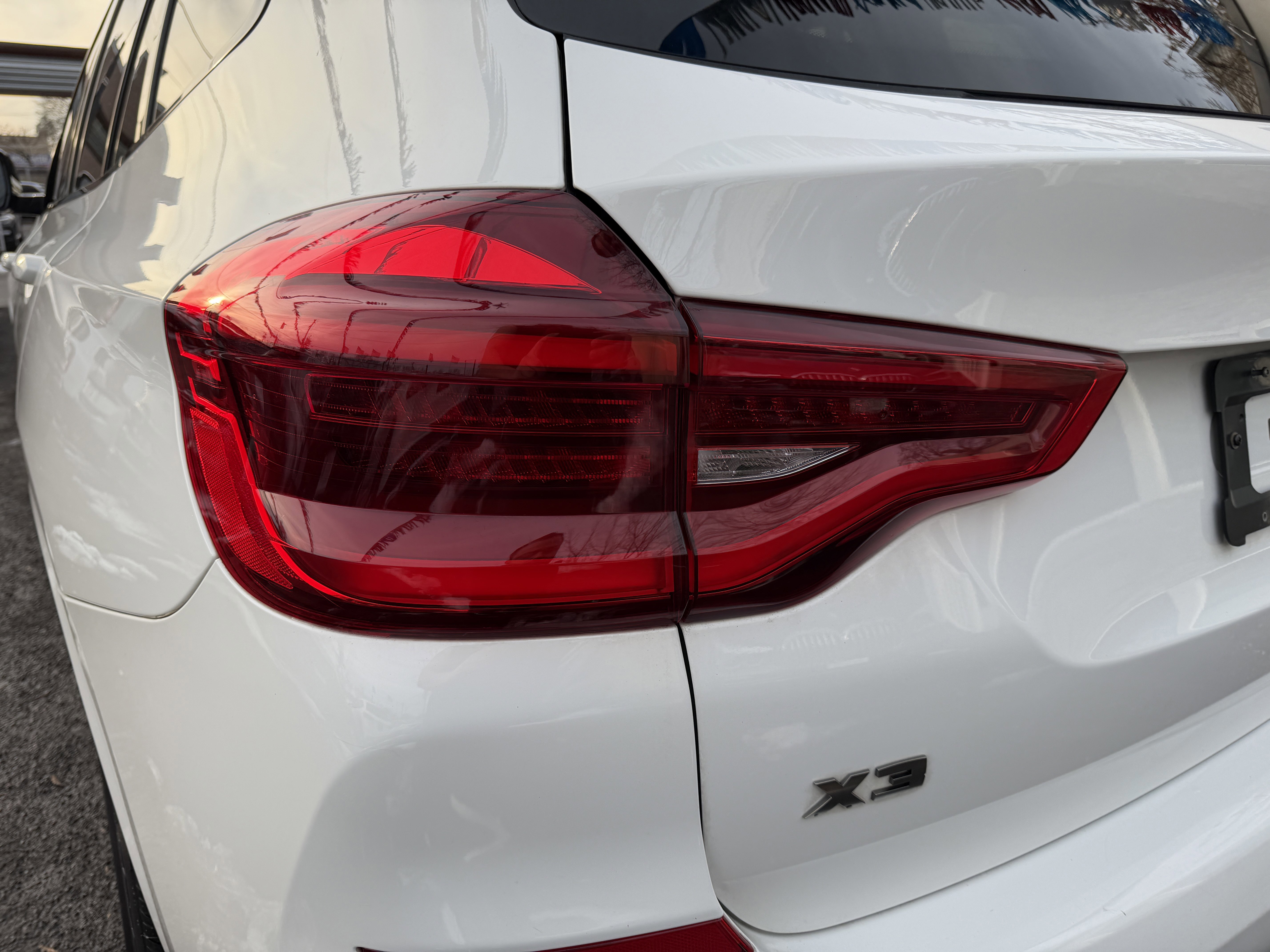 Used 2018 BMW X3 M40i w/ Premium Package image 16