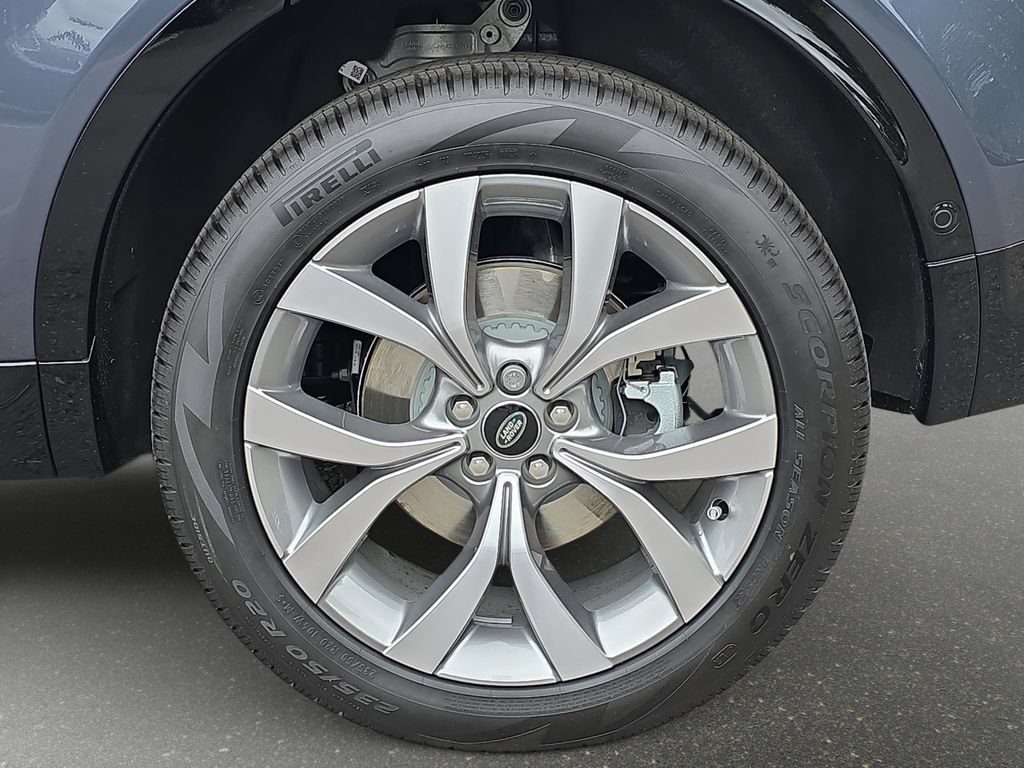 New 2026 Land Rover Discovery Sport Landmark AWD/4WD image 35