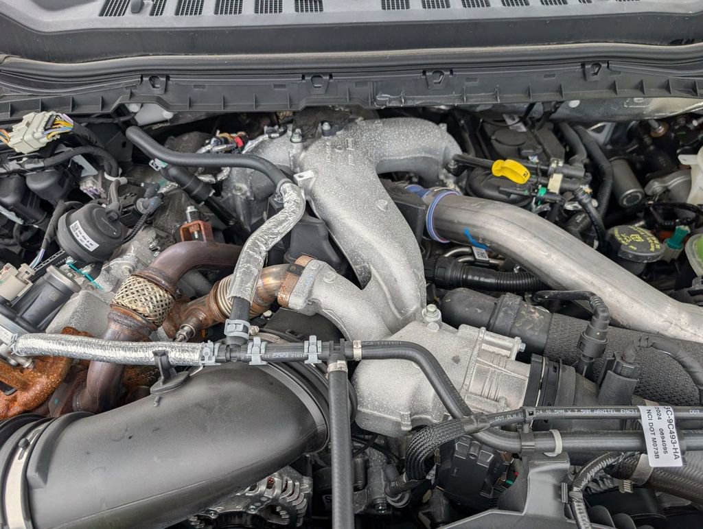 New 2025 Ford F550 4x4 Regular Cab Super Duty image 30