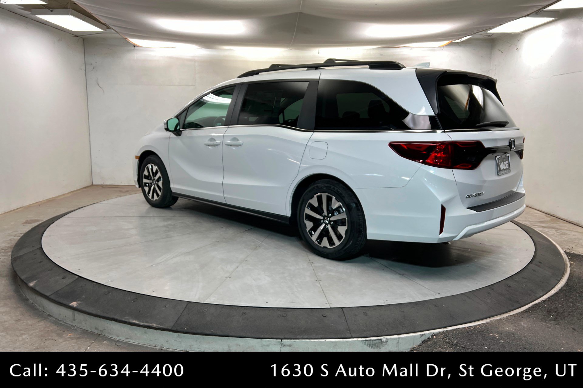 New 2026 Honda Odyssey EX-L image 3