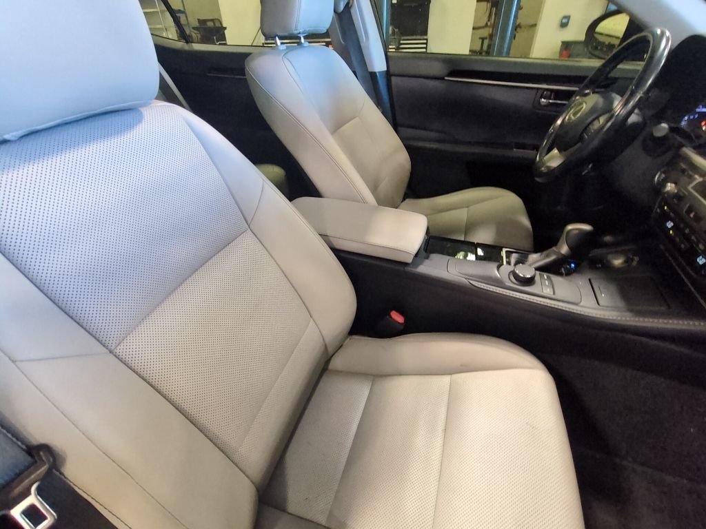 Used 2016 Lexus ES 350 image 22