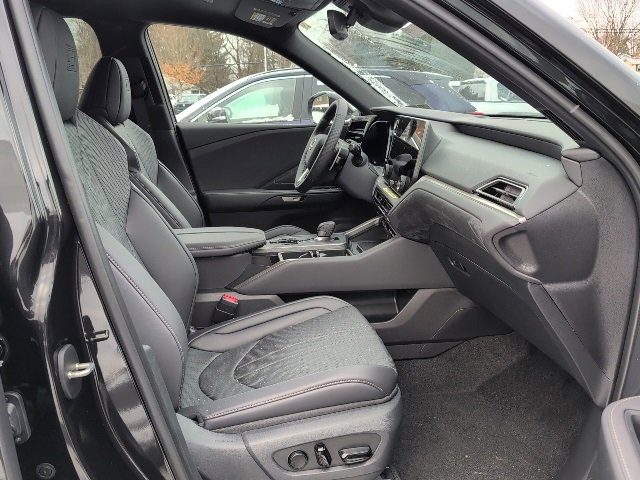 New 2026 Lexus TX 500h AWD image 21