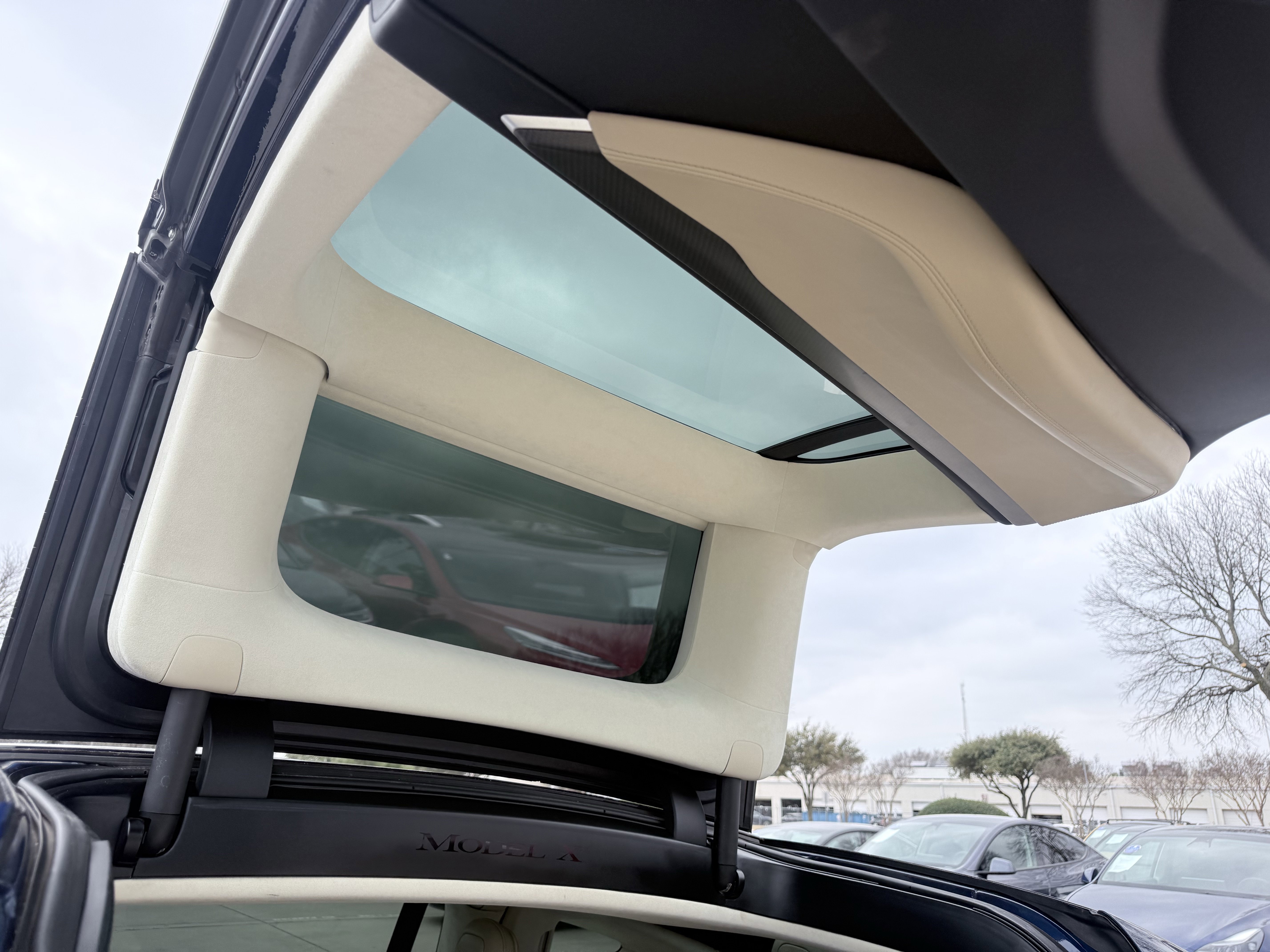 Used 2017 Tesla Model X 75D image 35