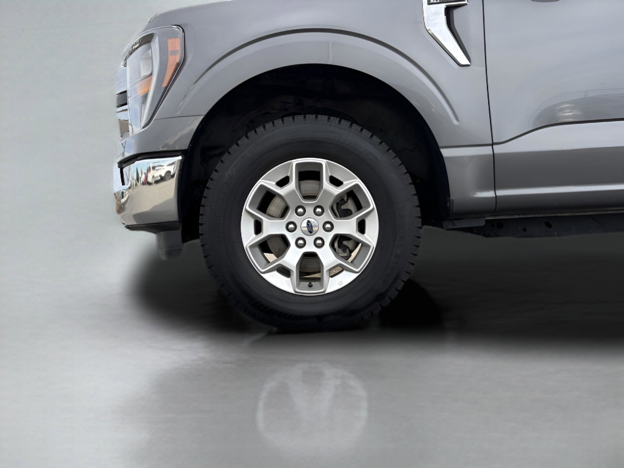 Used 2023 Ford F150 XLT image 9