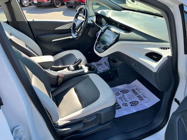 Used 2020 Chevrolet Bolt Premier w/ Infotainment Package image 25