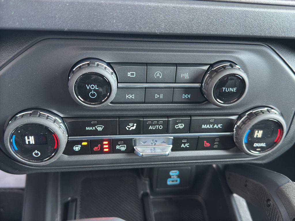 New 2025 Ford Bronco Badlands image 21