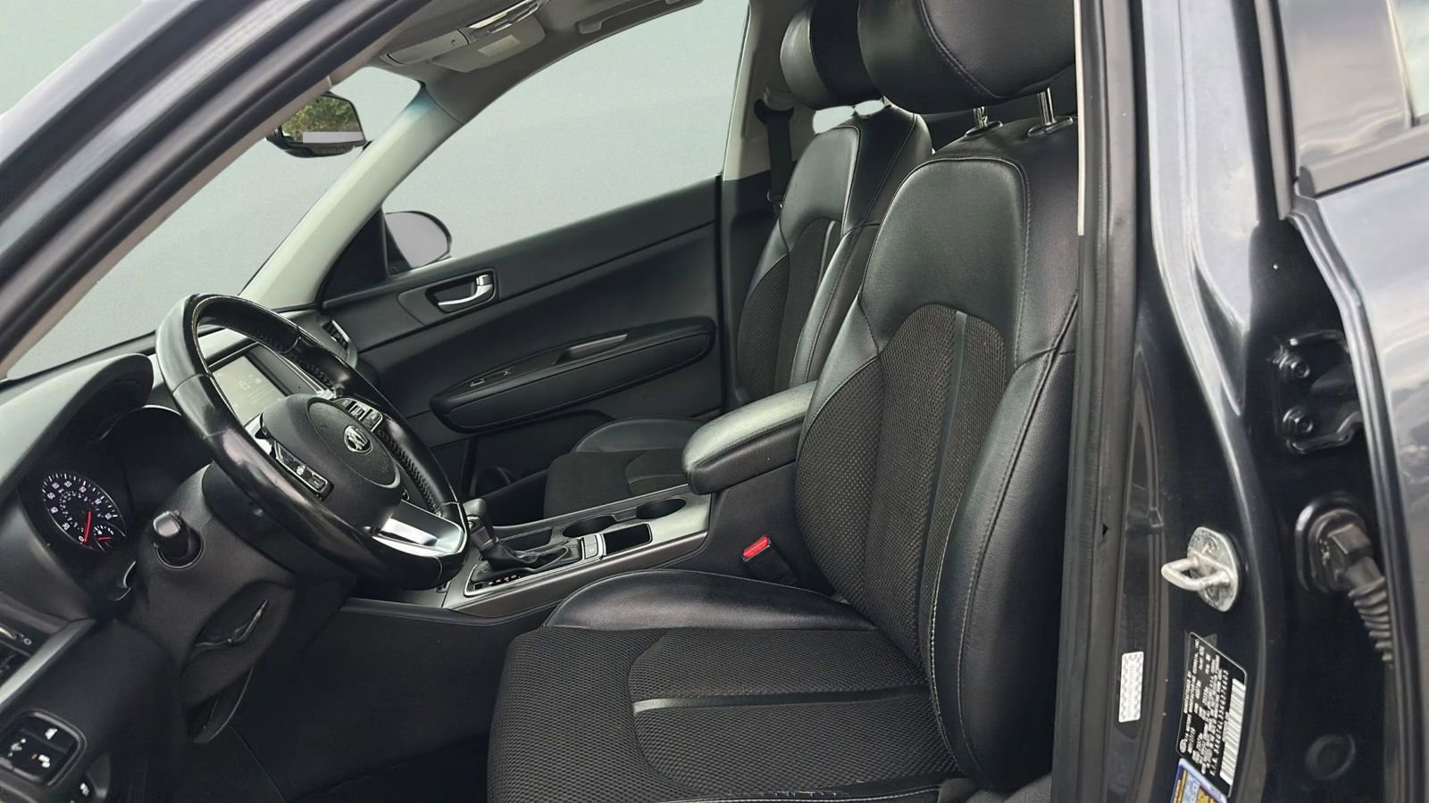 Used 2019 Kia Optima S w/ S Panoramic Sunroof Package image 17