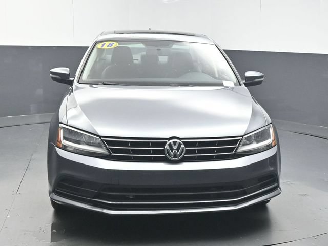 Used 2018 Volkswagen Jetta SE FWD image 3