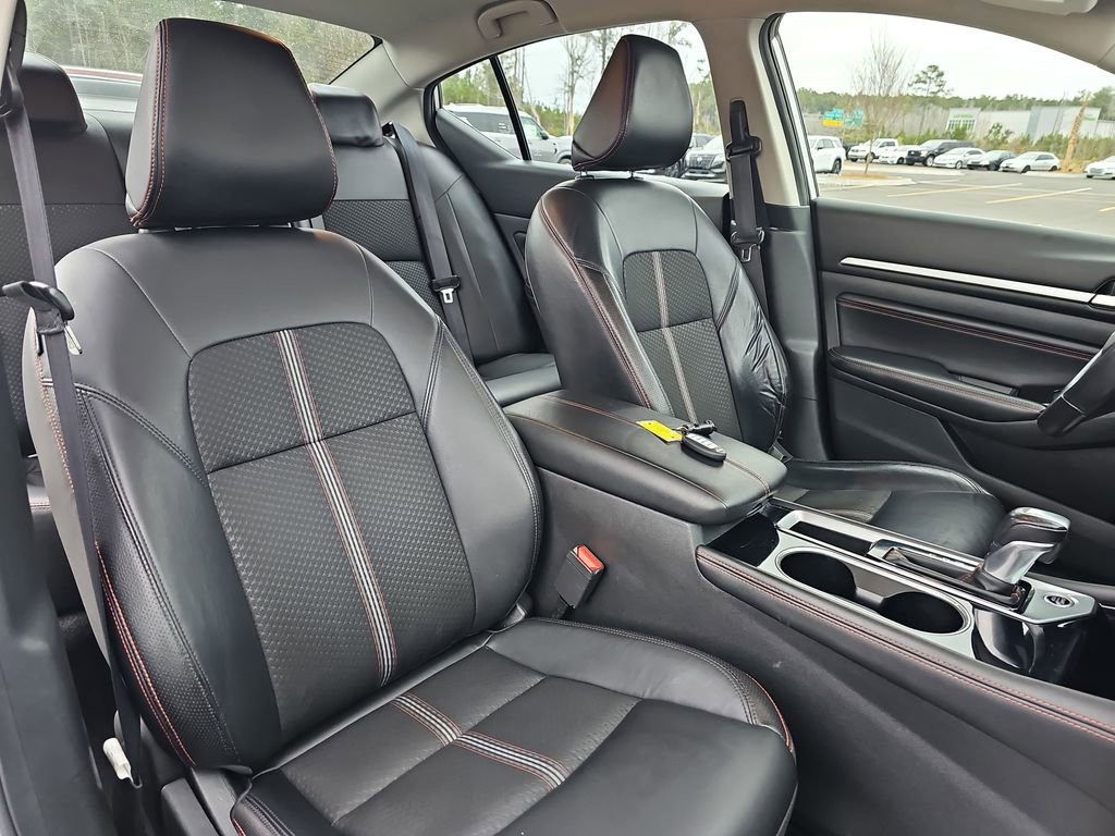Used 2023 Nissan Altima 2.5 SR image 13