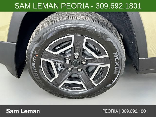 New 2026 Jeep Cherokee Laredo image 28