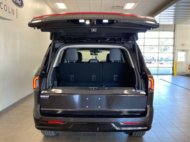 New 2027 Lincoln Navigator Reserve AWD/4WD image 7