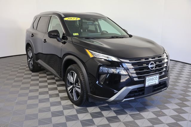 Used 2024 Nissan Rogue SL AWD/4WD image 1