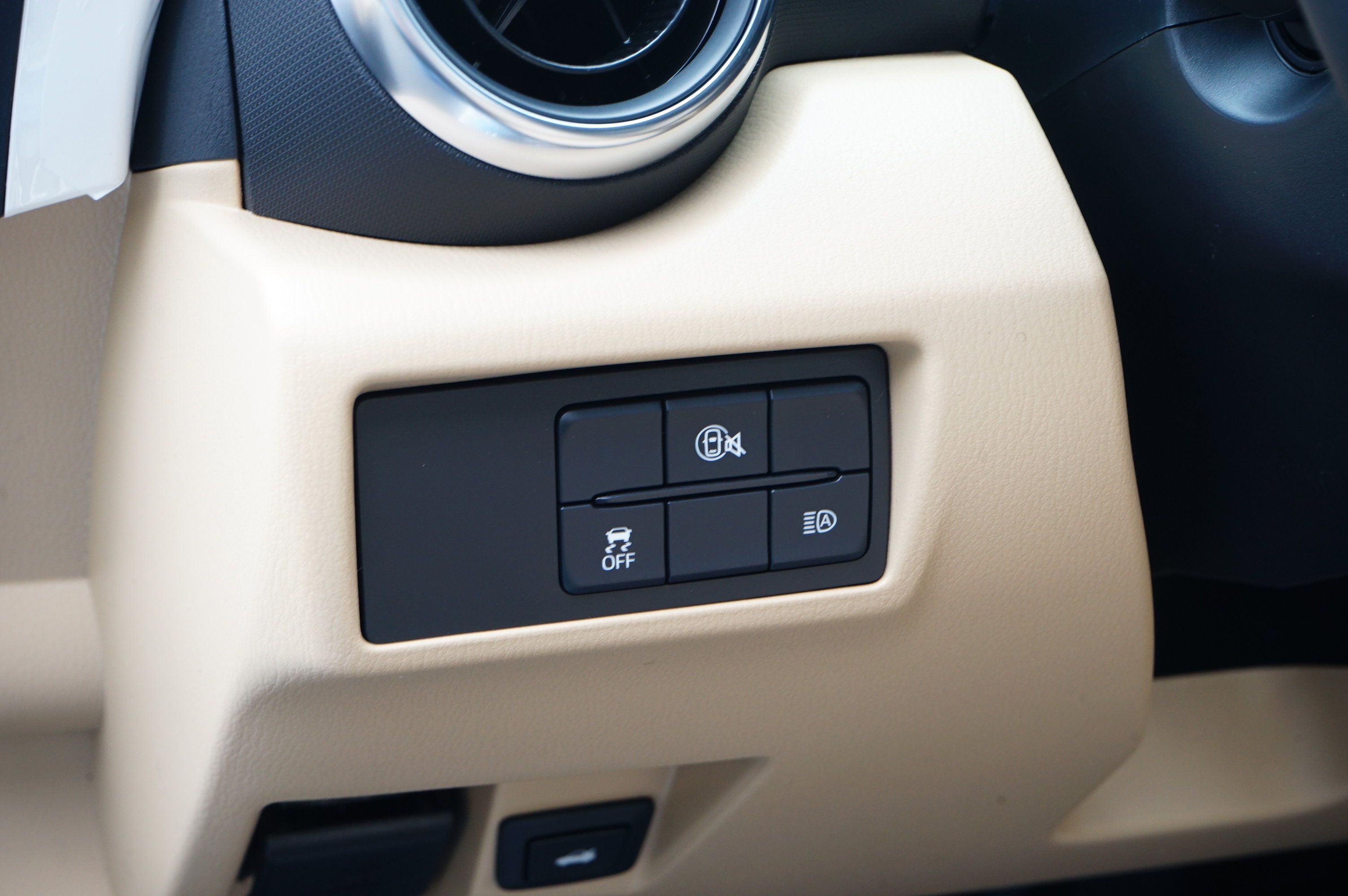 New 2026 MAZDA MX-5 Miata RF Grand Touring image 17