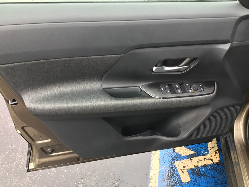 New 2026 Nissan Kicks SV w/ Cold Weather Package image 9