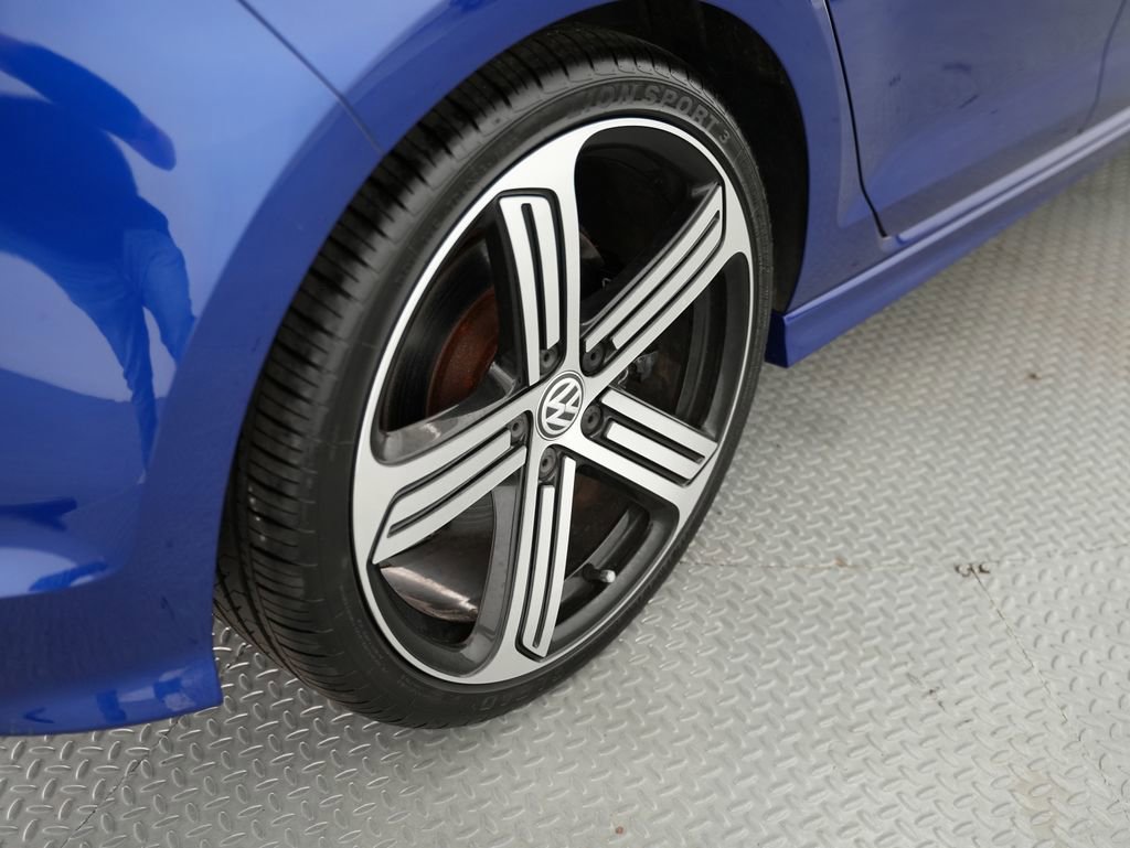 Used 2015 Volkswagen Golf R 4-Door AWD/4WD image 55