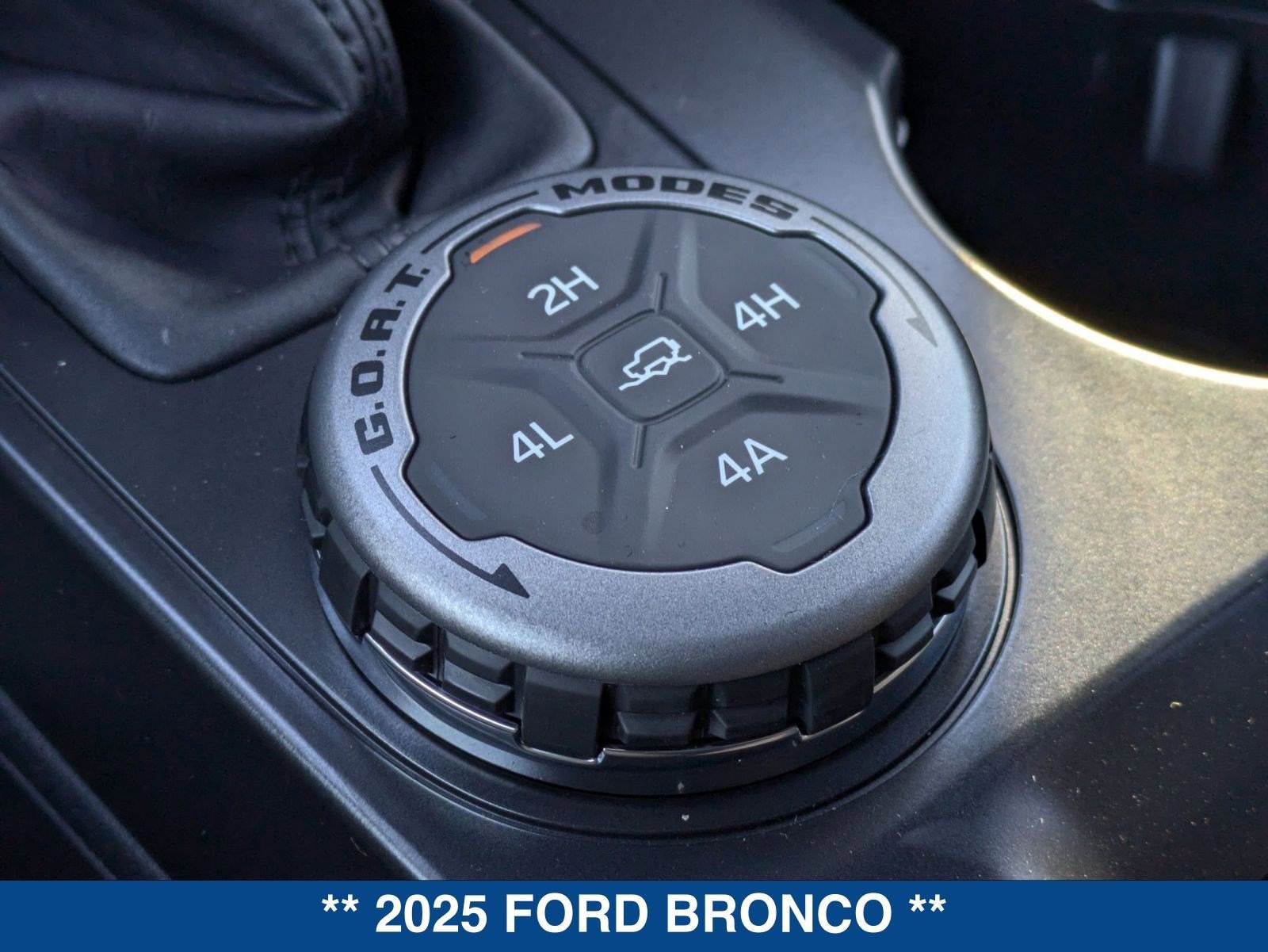New 2025 Ford Bronco Badlands image 33