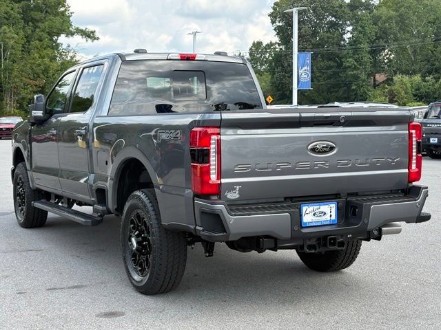 New 2026 Ford F250 Lariat w/ Black Appearance Package AWD/4WD image 3