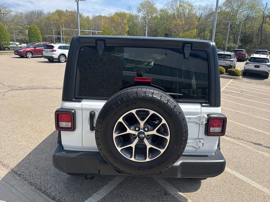 Used 2024 Jeep Wrangler Unlimited Sport AWD/4WD image 3