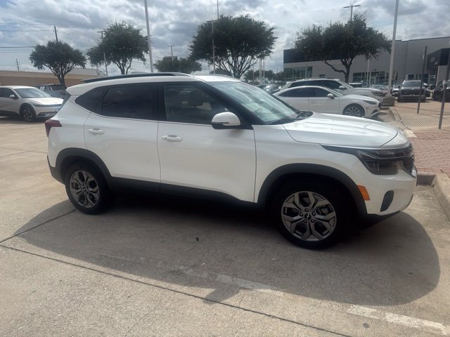 Certified 2024 Kia Seltos S AWD/4WD image 2