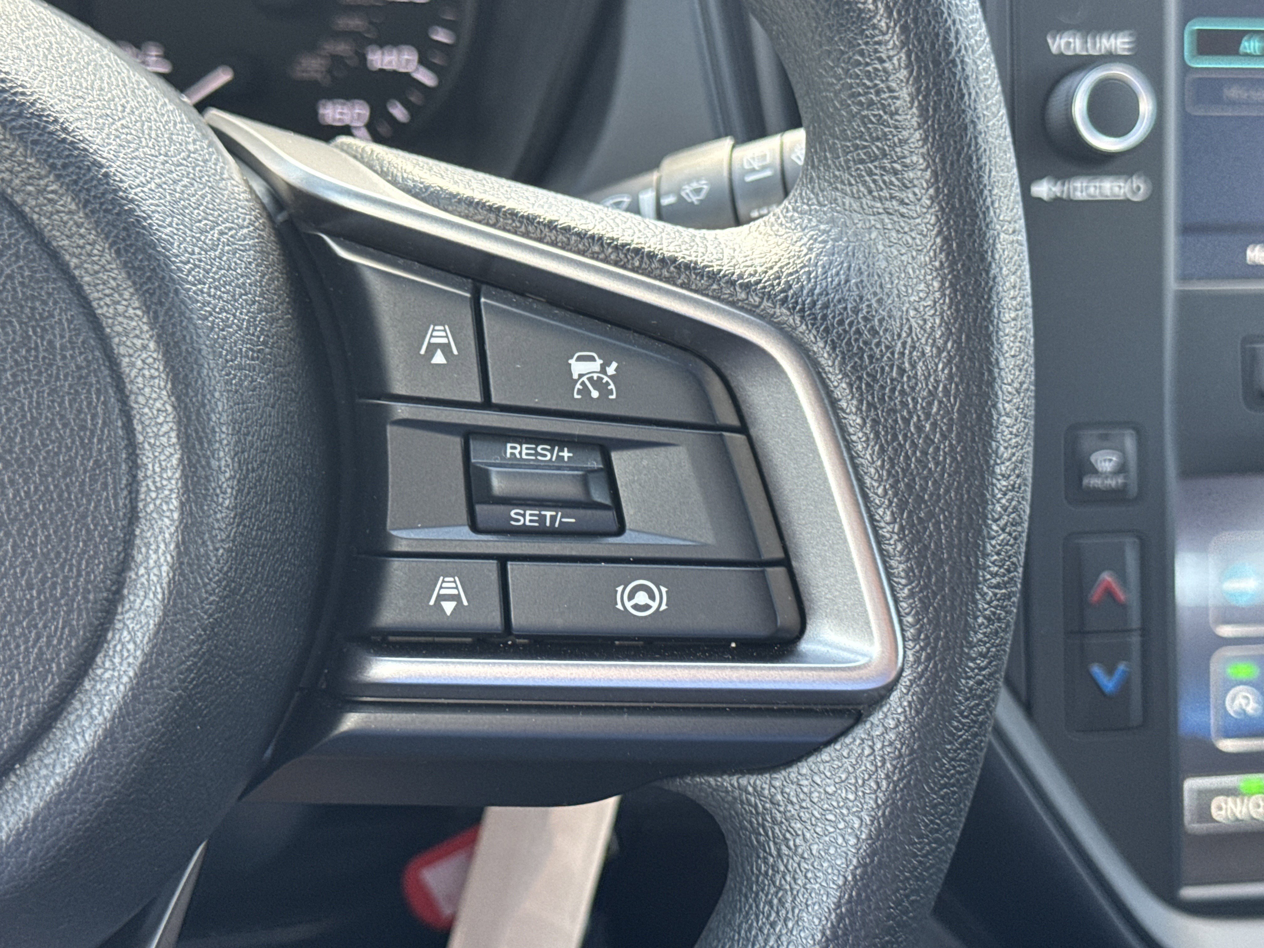 Certified 2025 Subaru Impreza 2.0i image 15