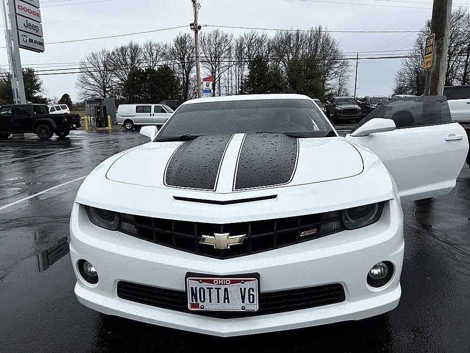 Used 2010 Chevrolet Camaro SS w/ RS Package image 8