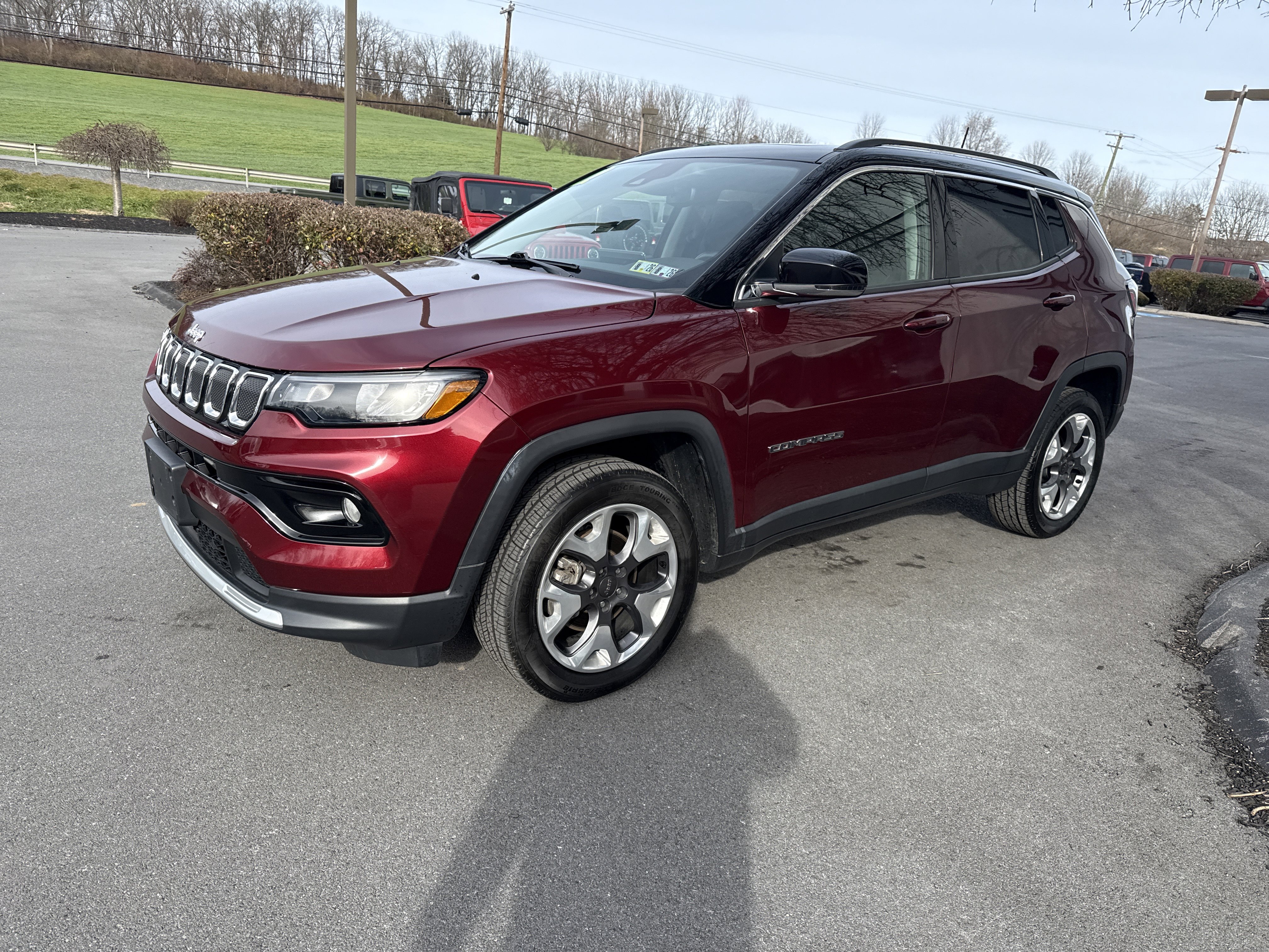 Used 2022 Jeep Compass Limited w/ Sun and Sound Group image 8