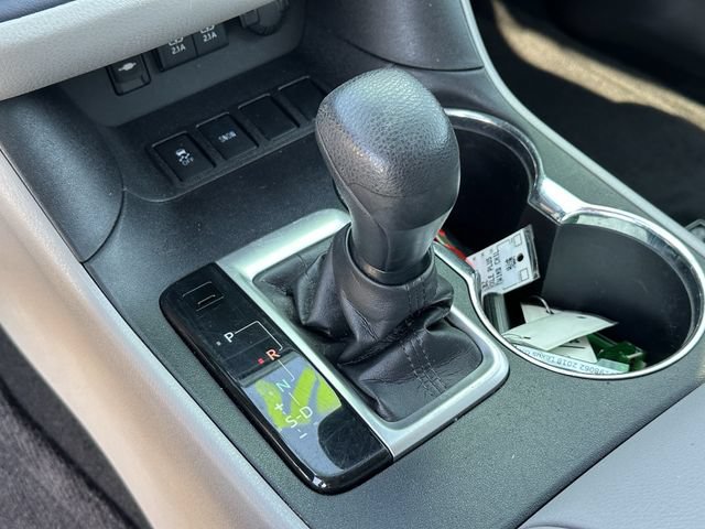 Used 2017 Toyota Highlander LE FWD image 21