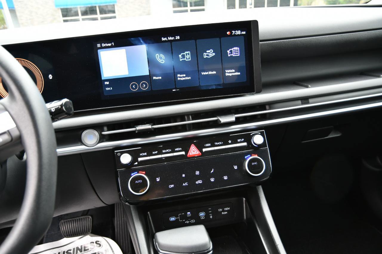 Used 2025 Hyundai Tucson SEL image 12