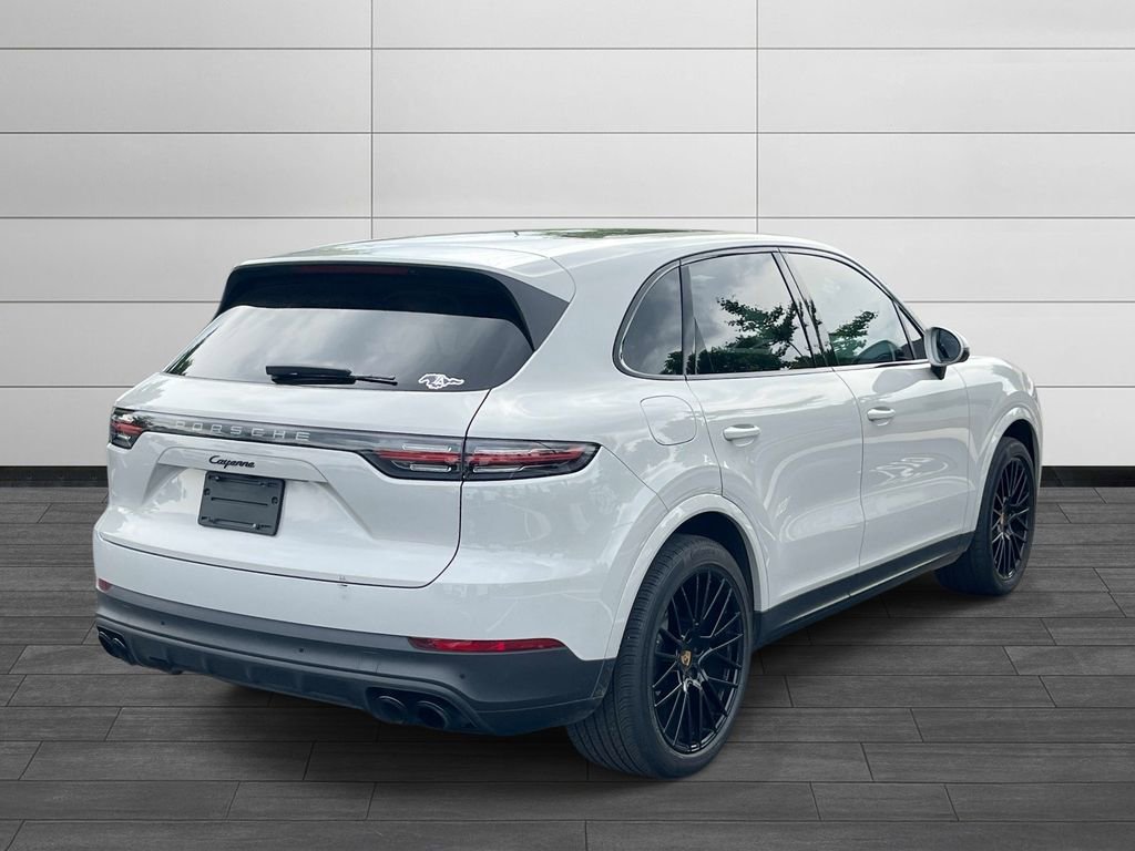Used 2022 Porsche Cayenne AWD/4WD image 5